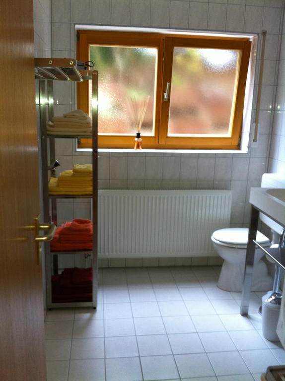 A Little Home Rust Chambre photo